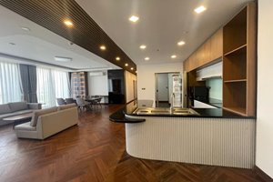 Penthouse 247m2 for sale in Midtown with 4 bedrooms