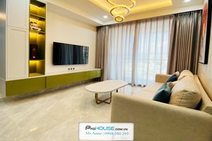 Bright and attractive 2 bedroom apartment for rent in Midtown The Peak
