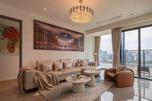  The Metropole Opera luxury 3 bedroom river view apartment for rent