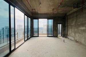 Penthouse for sale at Lumiere Riverside raw handover south facing open view