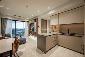 Luxurious and fully furnished 2-bedroom apartment for rent in The Opera Residence with nice view