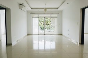 For rent Riverside Residence 3 bedroom apartment open view basic furnishing