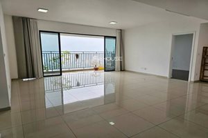 Unfurnished apartment for rent in The View Riviera Point with beautiful views