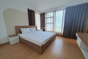 Modern 2 bedroom apartment for rent in Binh Thanh district with full furniture
