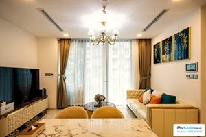 1 bedroom apartment for rent in Vinhomes Golden River only 750$/month