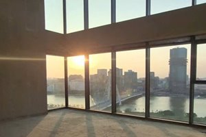 Loft penthouse at The Metropole Crest for sale with direct river view