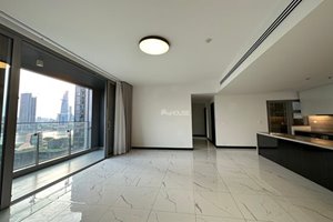 River view 3-bedroom apartment for rent in Empire City with basic furniture
