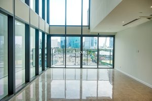Large 5-bedroom duplex for rent in The Opera-The Metropole with basic furniture