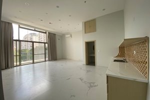 Midtown shophouse for rent basic furnishing ideal for business and office use