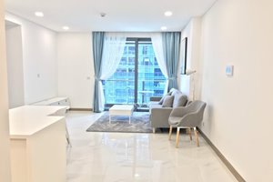 Modern 2 bedroom apartment for rent in Sunwah Pearl with full furniture