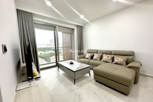 Fully furnished 3-bedroom apartment for rent in Midtown with nice view
