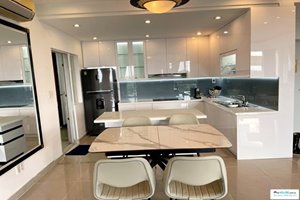 Big size apartment for rent in Grandview with low rental