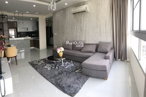 Modern and high floor apartment for rent in Green Valley, golf view, peaceful and green area in the center
