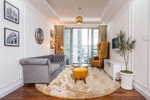 Luxurious and spacious apartment for sale in Scenic Valley with full furniture