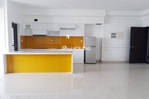 Cheap apartment for rent in Riverpark Premier with high floor to river view