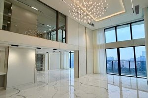The Metropole Opera loft apartment for rent 3 bedrooms nice view private elevator