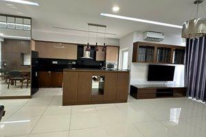 Spacious 3 bedroom apartment for sale at Riverpark Residence with fully furnished interiors
