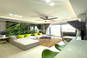 Nice apartment for rent in Urban Hill with 3 bedrooms full of high-class furniture
