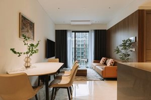 Urgent Sale – The Metropole Opera Apartment | Stunning River View | Fully Furnished with High-End Interiors