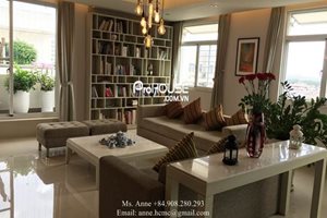 The most luxury penthouse for renting in Phu My Hung, modern, classy design in a natural garden