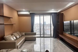 Luxury 2 bedroom apartment for rent at Midtown fully furnished with private parking