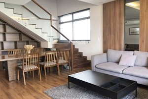 Penthouse Star Hill for rent with modern and new furniture, large garden