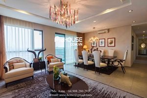 Luxury 4 bedroom apartment for rent in District 7, modern style, nice view to the river and swimming pool