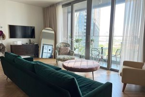 3-bedroom luxury apartment for rent in Empire City with beautiful furniture