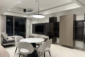 Midtown Apartment for Rent – 2 Bedrooms, Premium Furniture, Peaceful Villa View
