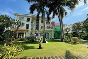 ULTRA-LUXURY CHATEAU VILLA FOR RENT – PRESTIGIOUS LIVING IN PHU MY HUNG