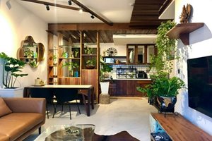 COZY & ELEGANT APARTMENT FOR RENT AT MIDTOWN M7 – NATURAL WOOD INTERIOR
