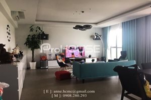  4 bedroom apartment for rent in District 7, beautiful river view, low floor