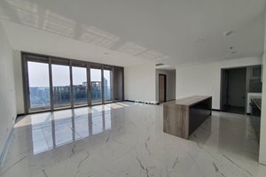 Nice view 3 bedrooms apartment for rent in Empire City with basic furniture
