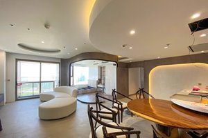 Midtown 3 bedroom fully furnished apartment for sale with parking and open view