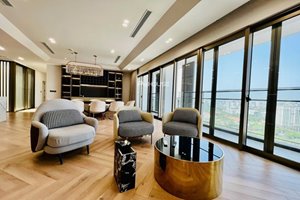 Penthouse 307 sqm for sale in Midtown M8 with high-class furniture