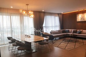 Luxury 2 bedroom apartment for rent in Riviera Point, 148 sqm, beautiful design
