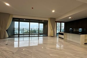 Define apartment for sale 3 bedrooms with private pool and large garden