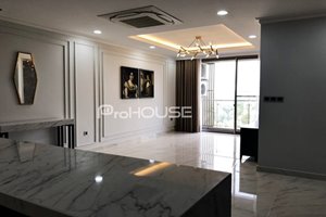 Low floor no option 3 bedroom apartment for rent in Midtown view to Sakura Park