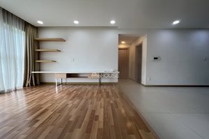 2 bedroom apartment for rent in Happy Valley with basic furniture