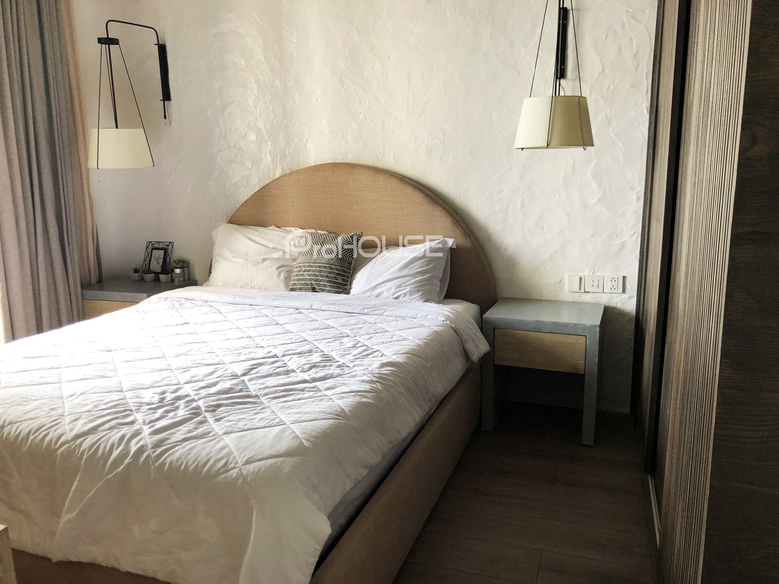 Riverpark-Premier-for-rent-013.jpg