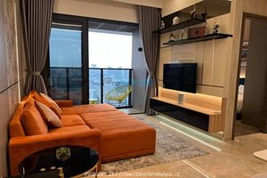 High floor 2 bedroom apartment for rent in District 1 with luxury furniture