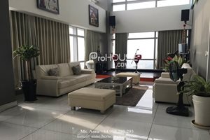 Big penthouse for rent near Crescent Mall, fully furnish, very beautiful view, 3 stories, 4 bedrooms