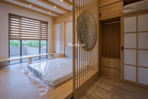 Japanese style apartment for rent with large garden in Cardinal Court