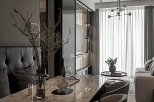 Stunning and fully furnished 2-bedroom apartment for rent at The Crest Residence