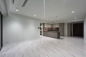 Brand new 2 bedroom apartment for rent at The Metropole-Opera with nice view