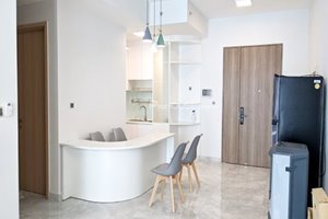 Fully furnished 2-bedroom apartment for rent in The Peak with modern design