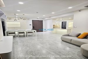 Beautiful apartment for rent in Cardinal Court with nice interior design
