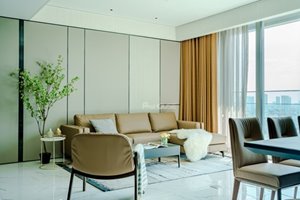 3-bedrooms Empire City apartment for rent with direct river view