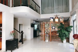  6 bedroom villa for rent in District 7, safe and nice area, nice garden, modern furniture
