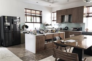 Big villa with swimming pool for rent in Phu My Hung, District 7 with full furniture